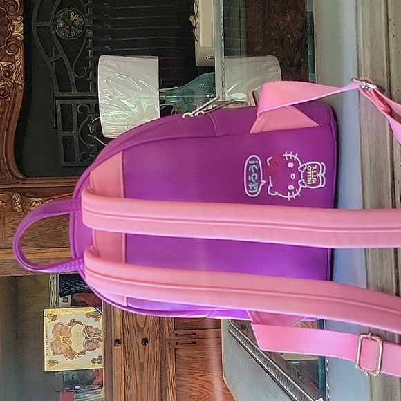 Loungefly Sanrio mini backpack - Picture 3 of 4